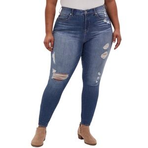 Torrid sky high skinny blue jeans distressed denim size 20R